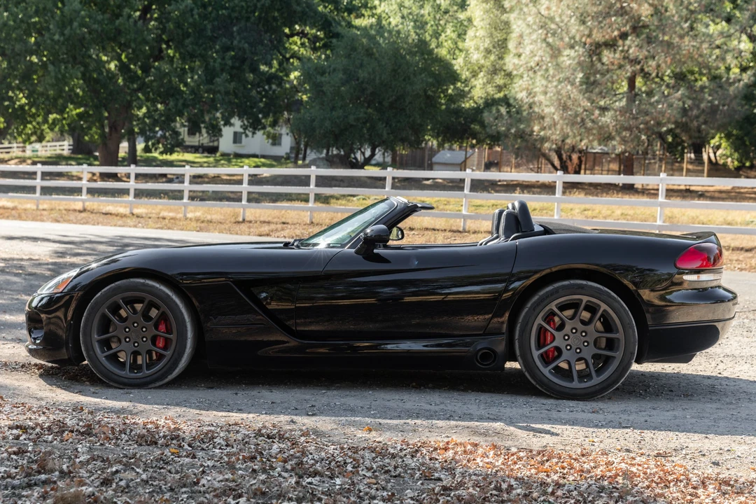 2004 Dodge Viper 3rd Gen - Image 9 of 31