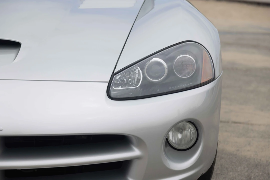 2004 Dodge Viper 3rd Gen - Image 21 of 31