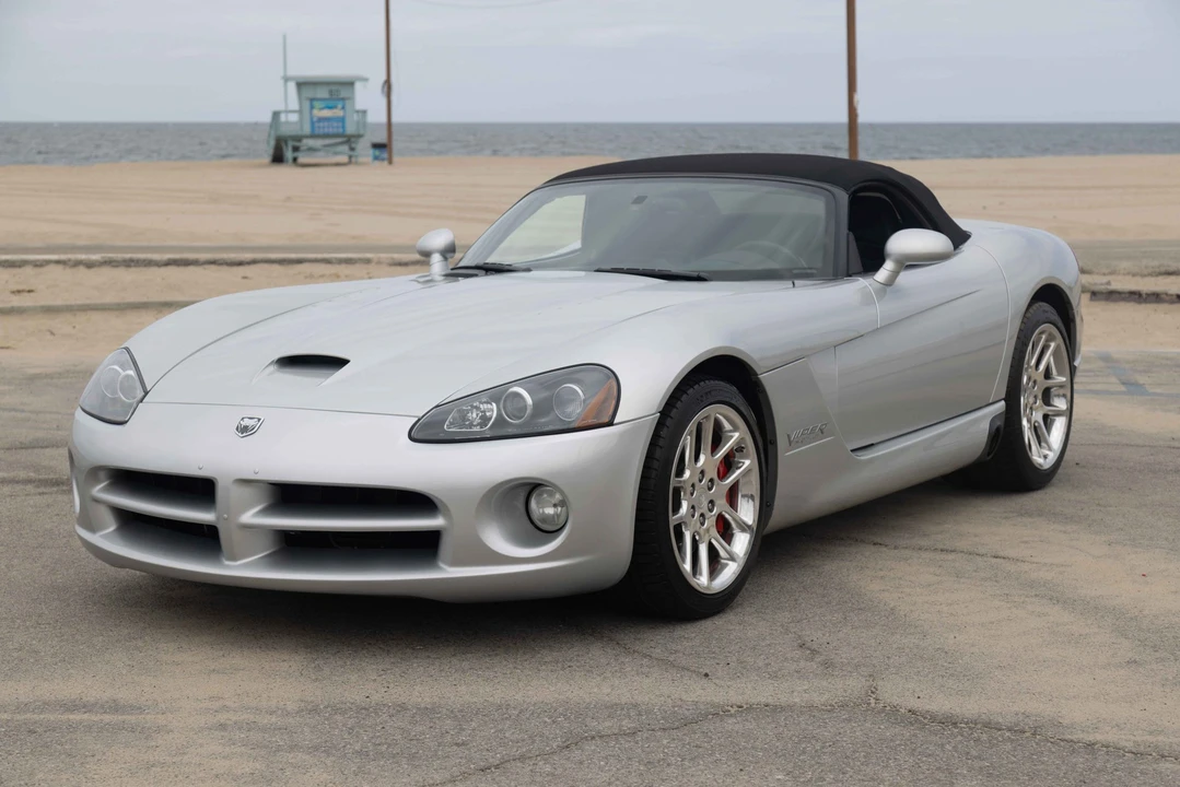 2004 Dodge Viper 3rd Gen - Image 16 of 31