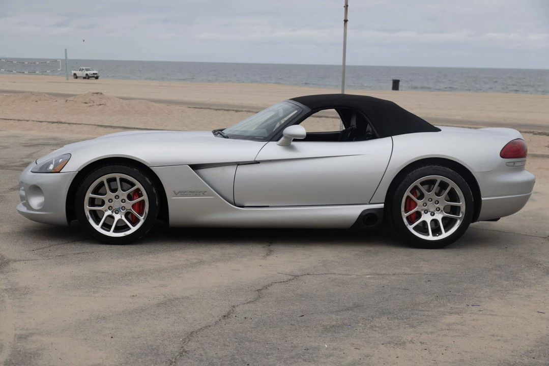 2004 Dodge Viper 3rd Gen - Image 14 of 31
