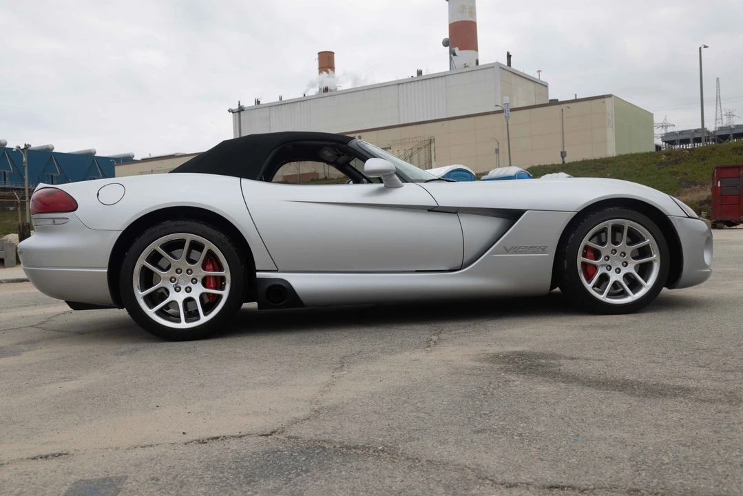 2004 Dodge Viper 3rd Gen - Image 8 of 31