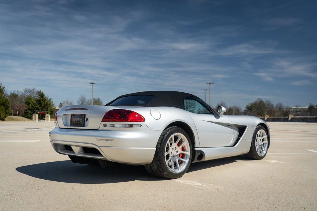 2004 Dodge Viper 3rd Gen - Image 27 of 31