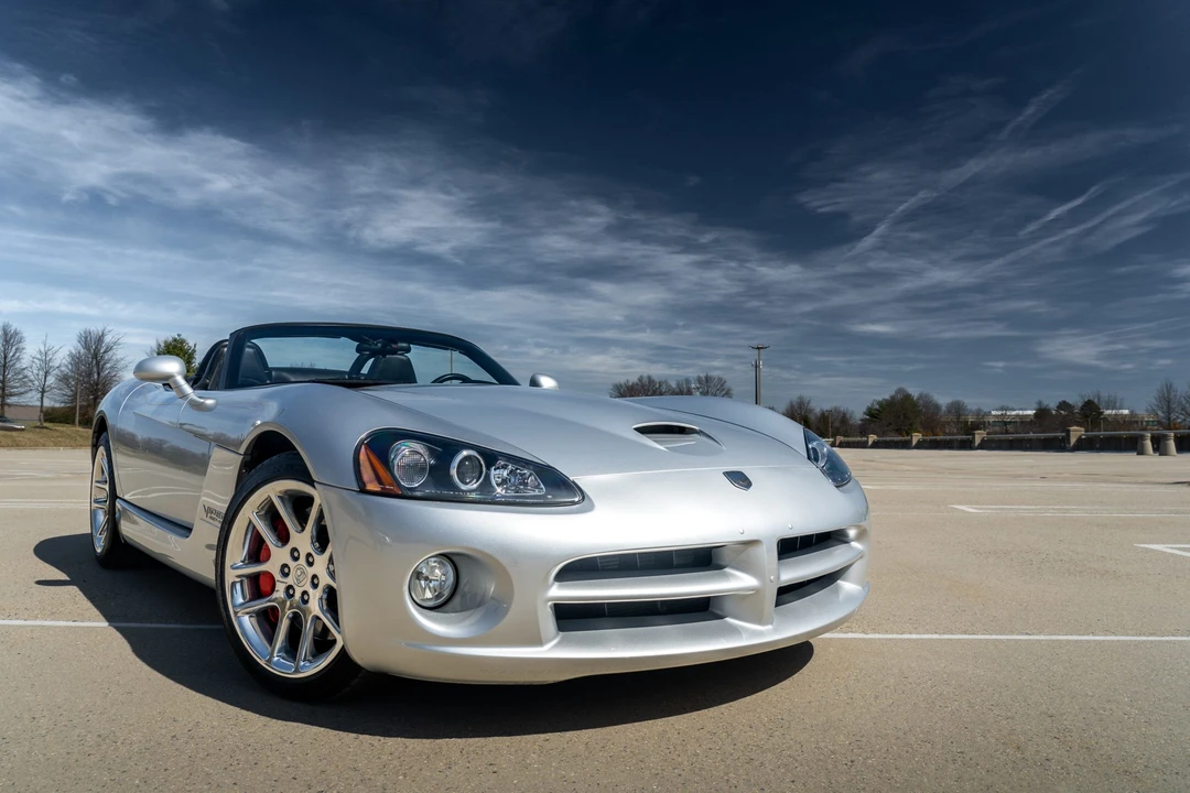 2004 Dodge Viper 3rd Gen - Image 2 of 31