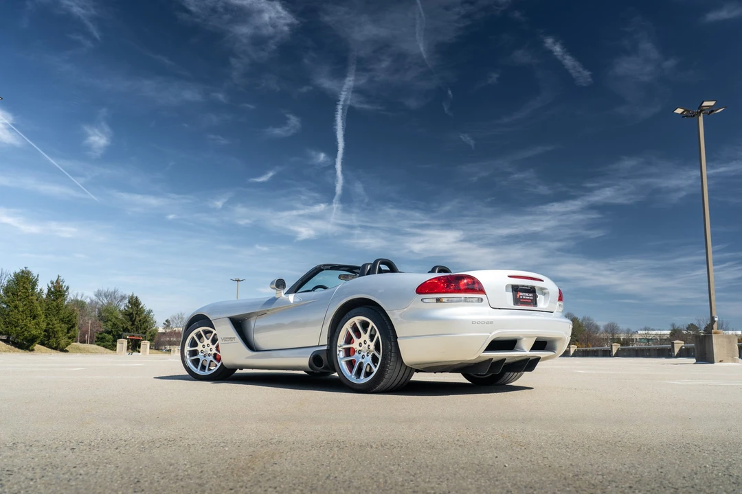 2004 Dodge Viper 3rd Gen - Image 14 of 31