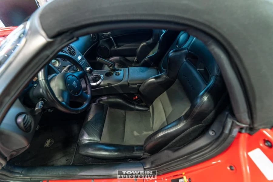 2004 Dodge Viper 3rd Gen - Image 5 of 12