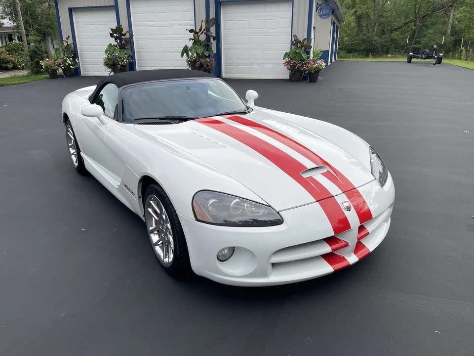 2004 Dodge Viper 3rd Gen - Image 7 of 31