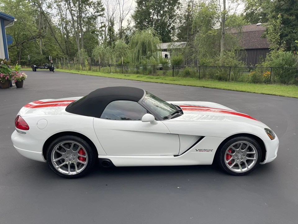 2004 Dodge Viper 3rd Gen - Image 10 of 31