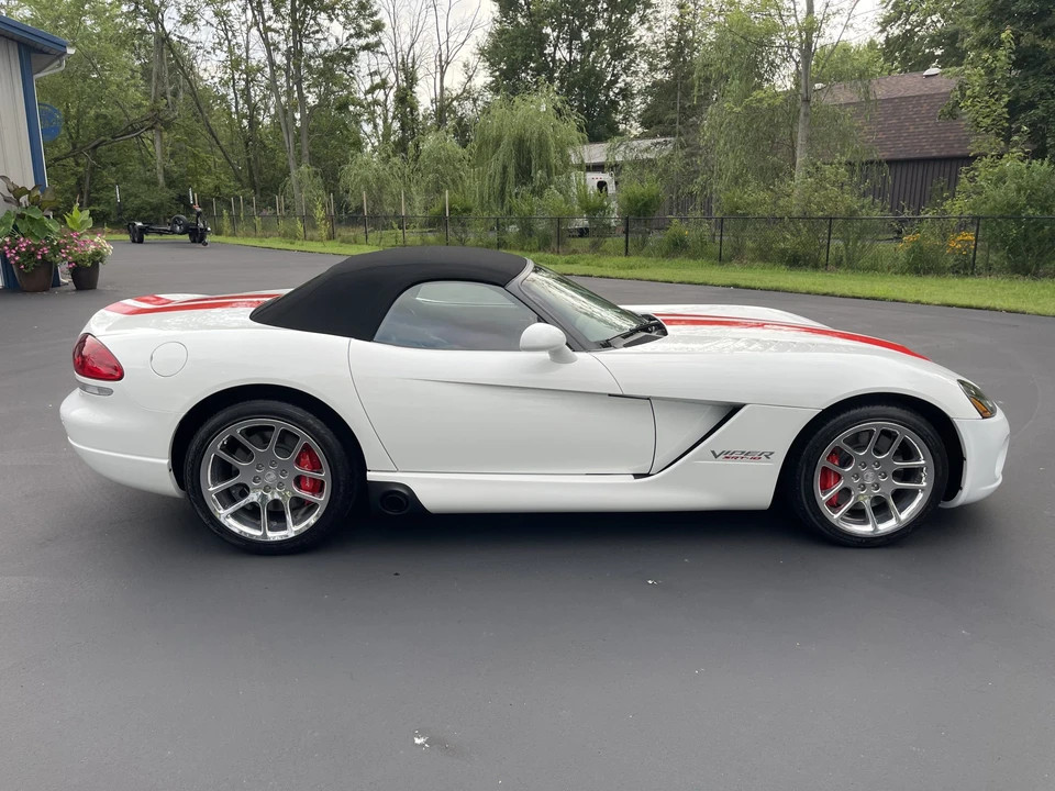 2004 Dodge Viper 3rd Gen - Image 11 of 31