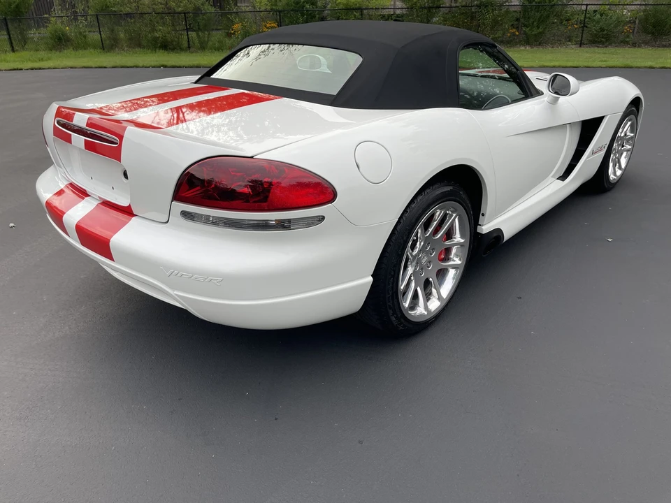 2004 Dodge Viper 3rd Gen - Image 12 of 31