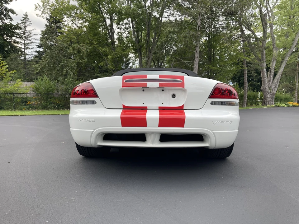 2004 Dodge Viper 3rd Gen - Image 15 of 31