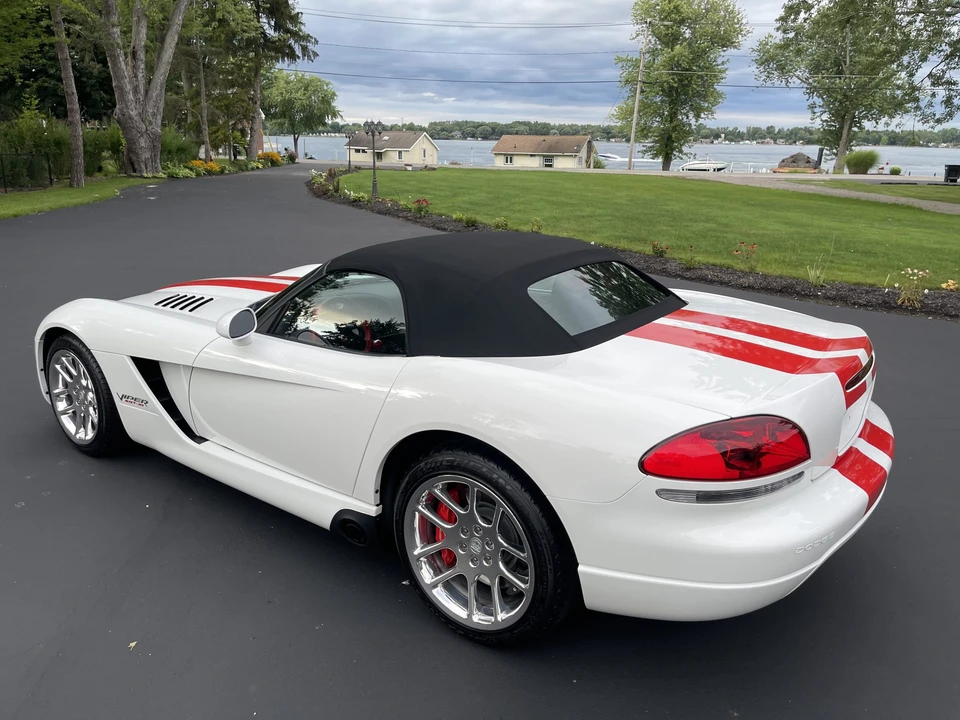2004 Dodge Viper 3rd Gen - Image 18 of 31