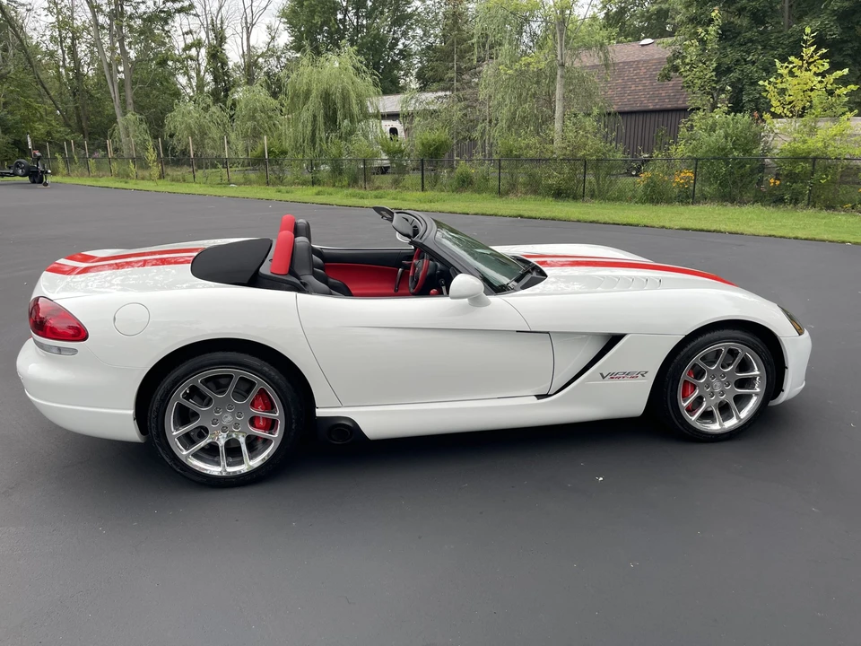 2004 Dodge Viper 3rd Gen - Image 24 of 31