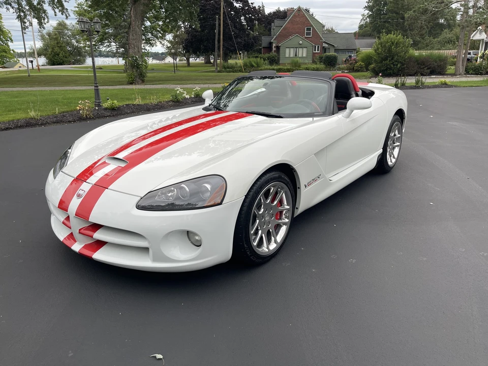 2004 Dodge Viper 3rd Gen - Image 19 of 31