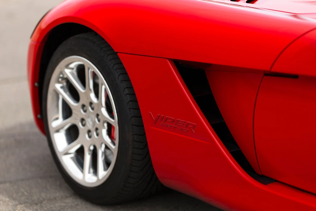 2004 Dodge Viper 3rd Gen - Image 27 of 31