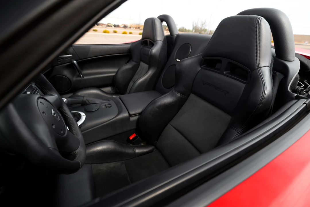 2004 Dodge Viper 3rd Gen - Image 21 of 31