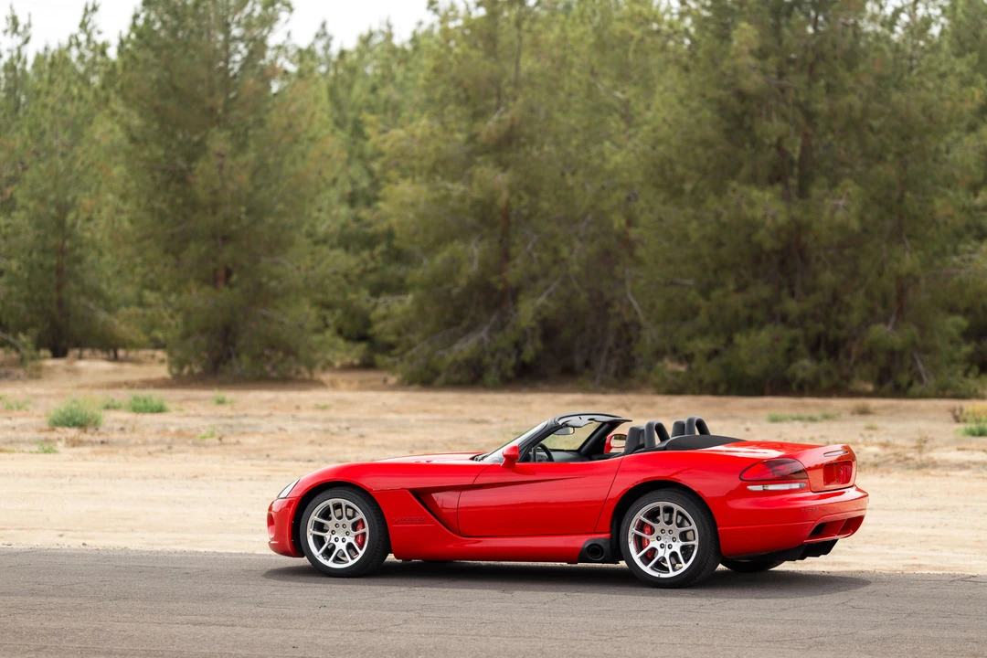 2004 Dodge Viper 3rd Gen - Image 5 of 31