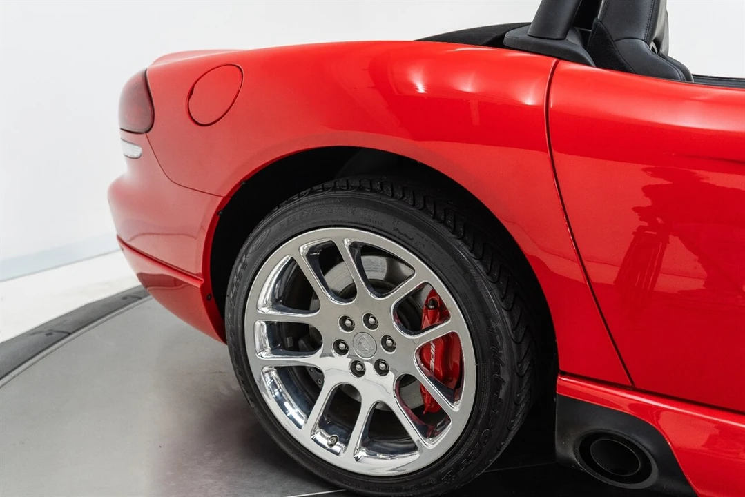 2004 Dodge Viper 3rd Gen - Image 28 of 31