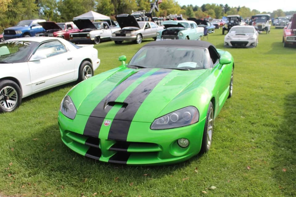 2004 Dodge Viper 3rd Gen - Image 2 of 7
