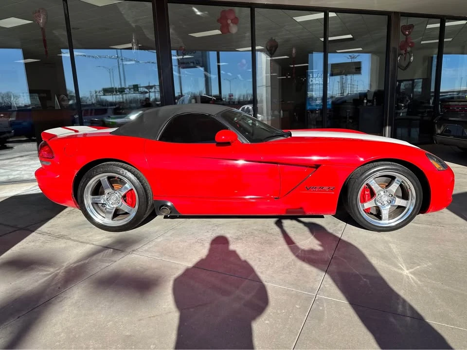 2004 Dodge Viper 3rd Gen - Image 5 of 10