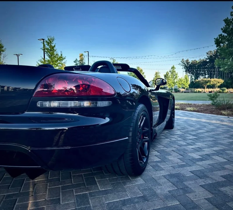 2004 Dodge Viper 3rd Gen - Image 3 of 15
