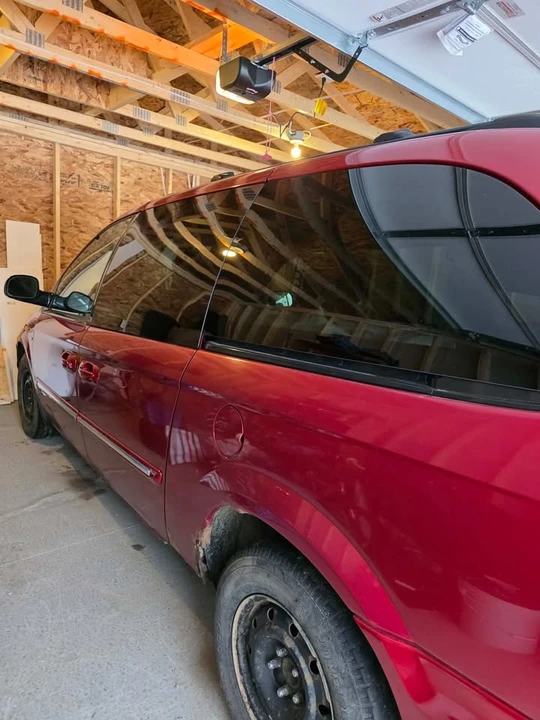 2004 Dodge Caravan - Image 12 of 13