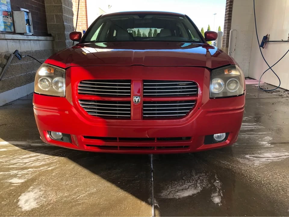 2004 Dodge Magnum 2nd Gen Wagon - Image 4 of 6
