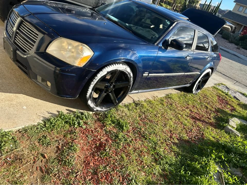 2004 Dodge Magnum 2nd Gen Wagon - Image 3 of 4