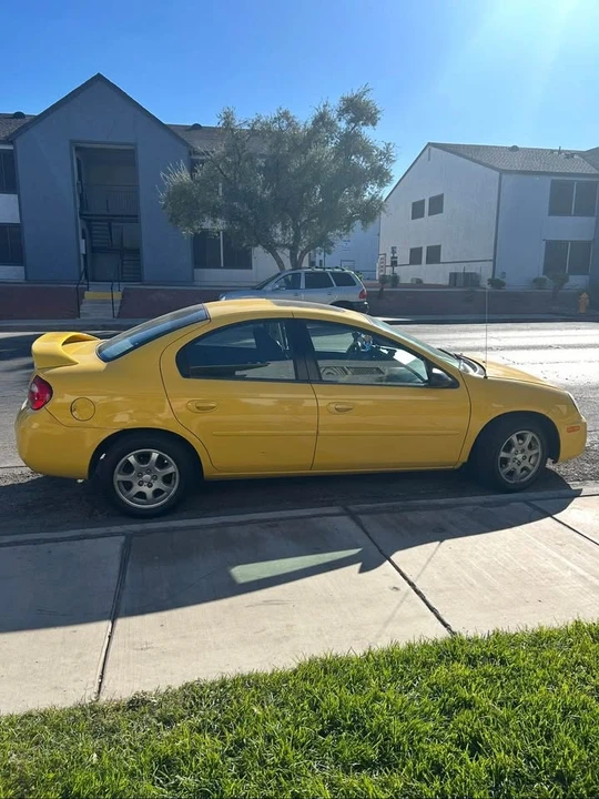 2004 Dodge Neon - Image 3 of 10