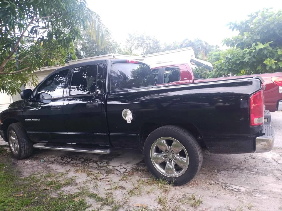 2004 Dodge Ram 3rd Gen - Image 2 of 4