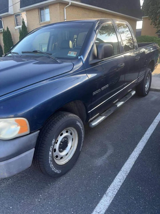2004 Dodge Ram 3rd Gen - Image 2 of 3