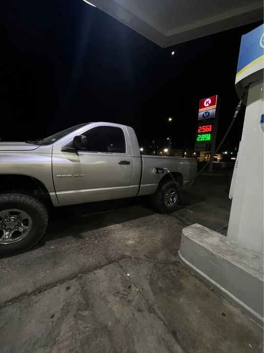 2004 Dodge Ram 3rd Gen - Image 2 of 2