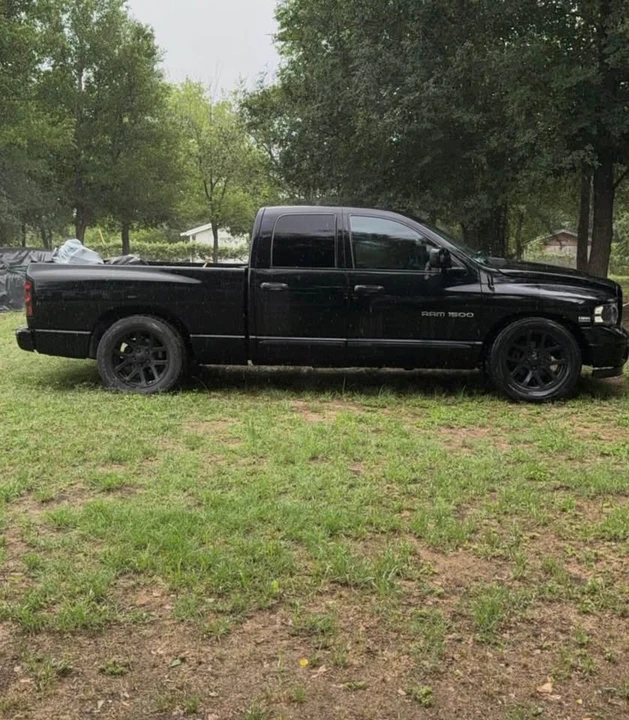 2004 Dodge Ram 3rd Gen - Image 2 of 3