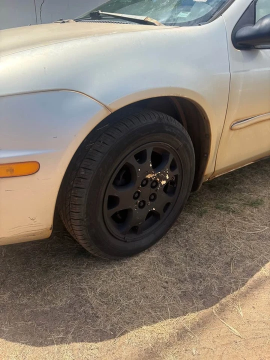 2004 Dodge Neon - Image 4 of 4