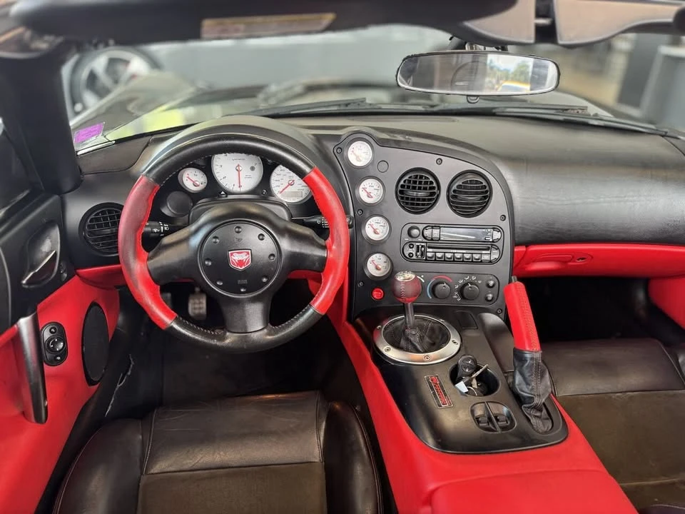2004 Dodge Viper 3rd Gen - Image 8 of 11