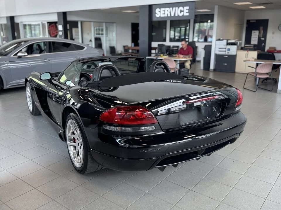 2004 Dodge Viper 3rd Gen - Image 3 of 11
