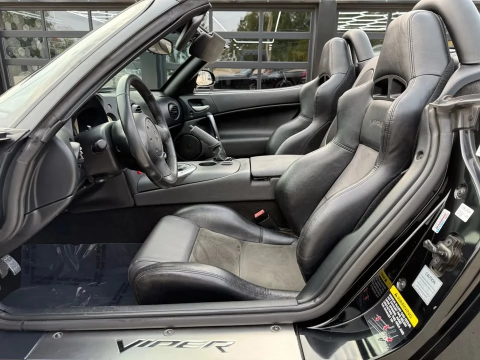 2004 Dodge Viper 3rd Gen - Image 16 of 17