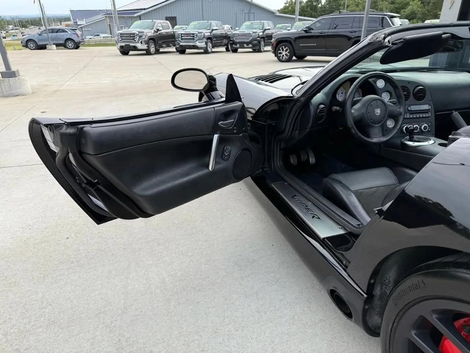 2004 Dodge Viper 3rd Gen - Image 13 of 17