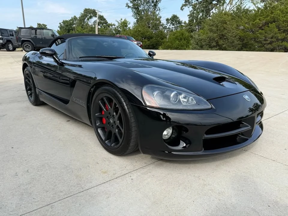 2004 Dodge Viper 3rd Gen - Image 3 of 17
