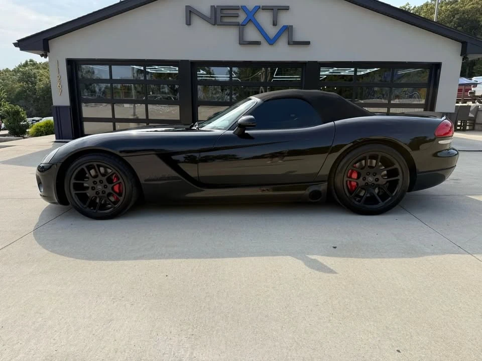 2004 Dodge Viper 3rd Gen - Image 5 of 17