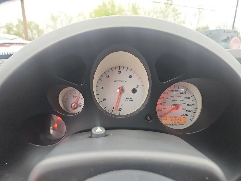 2004 Dodge Viper 3rd Gen - Image 13 of 18