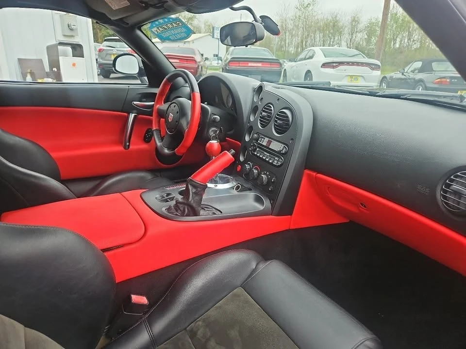 2004 Dodge Viper 3rd Gen - Image 11 of 18