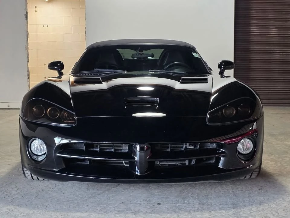 2004 Dodge Viper 3rd Gen - Image 2 of 15