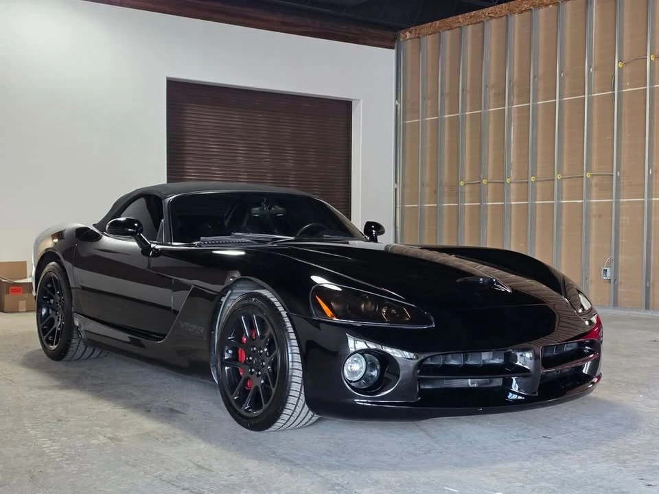 2004 Dodge Viper 3rd Gen - Image 3 of 15