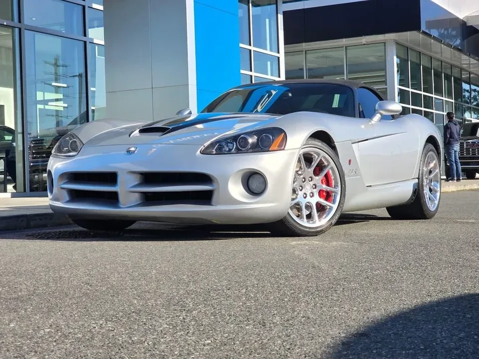 2004 Dodge Viper 3rd Gen - Image 2 of 19