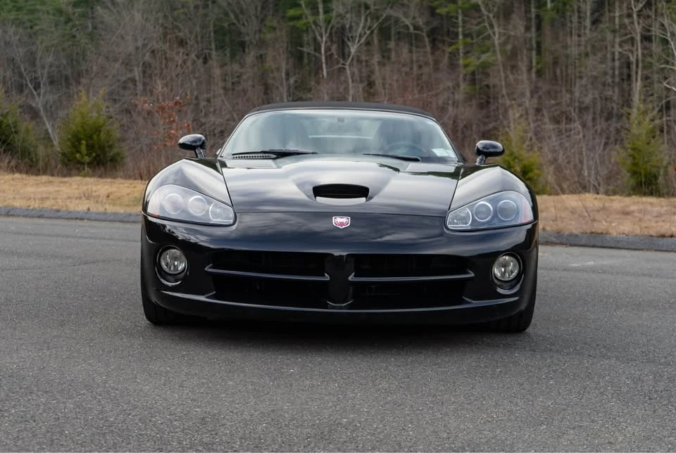 2004 Dodge Viper 3rd Gen - Image 2 of 13