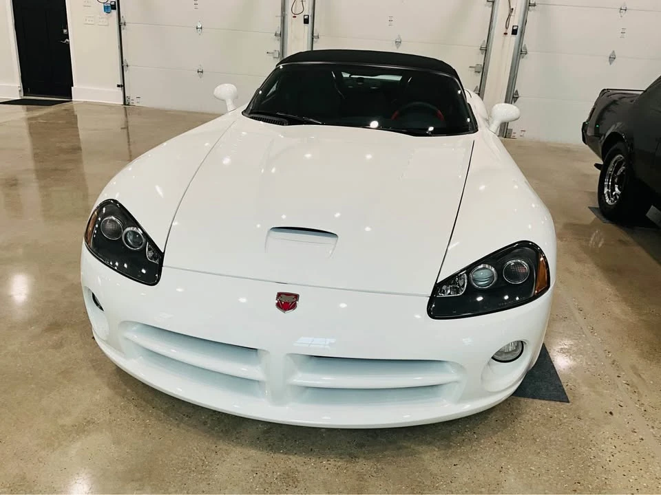 2004 Dodge Viper 3rd Gen - Image 2 of 20