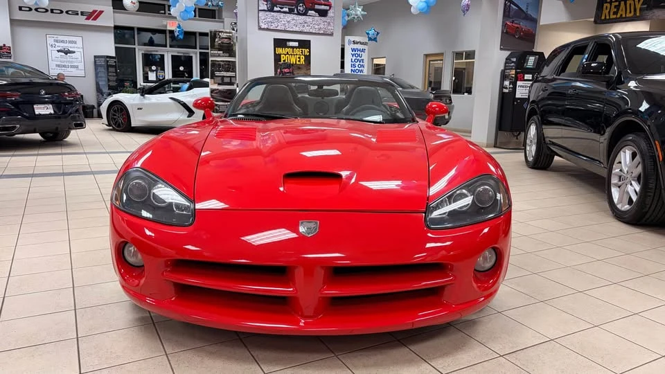 2004 Dodge Viper 3rd Gen - Image 2 of 15