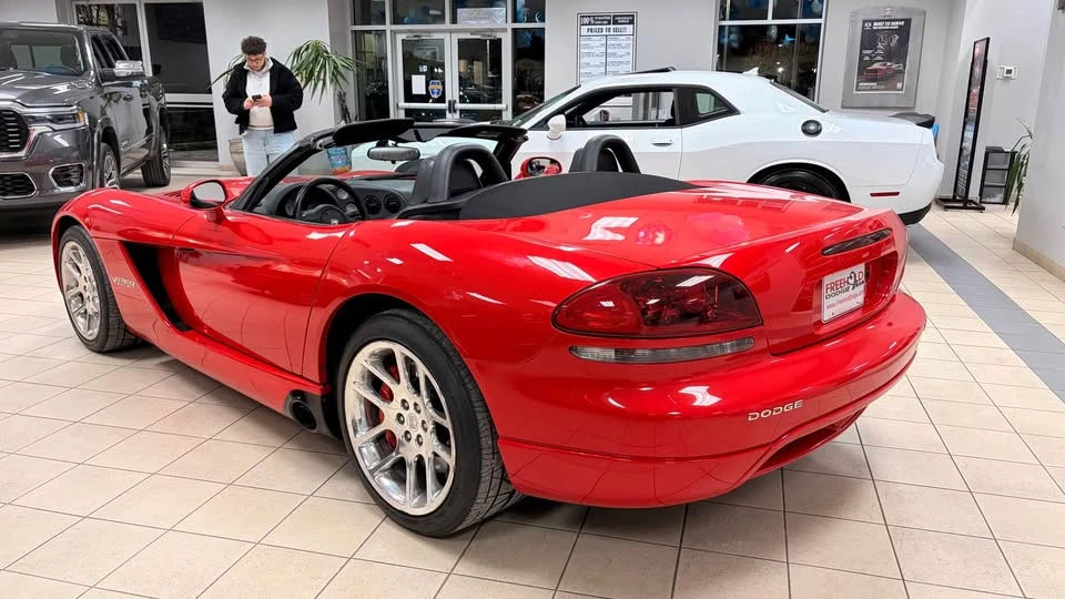 2004 Dodge Viper 3rd Gen - Image 6 of 15