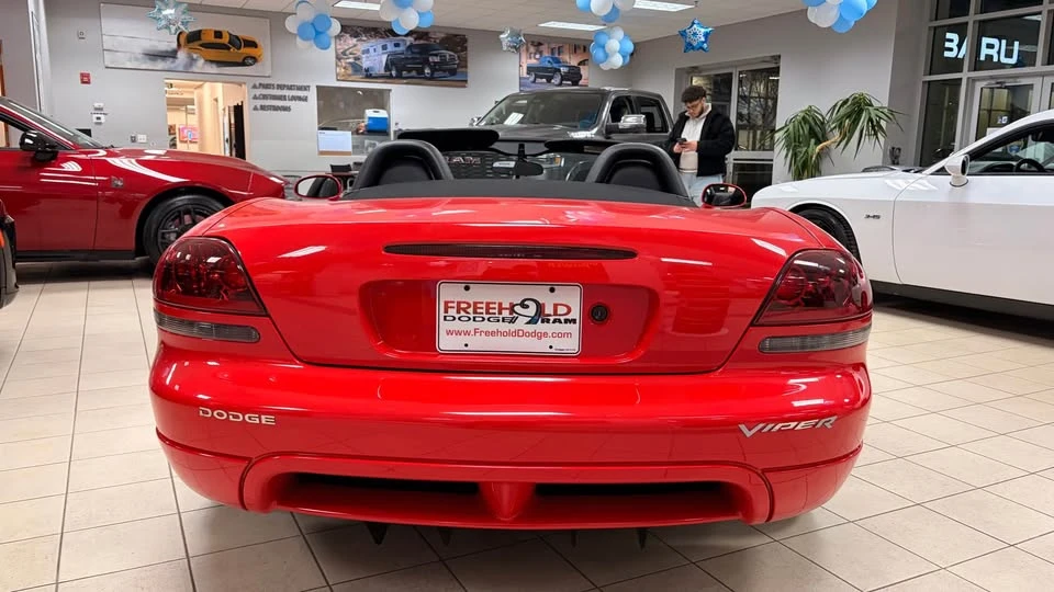 2004 Dodge Viper 3rd Gen - Image 5 of 15