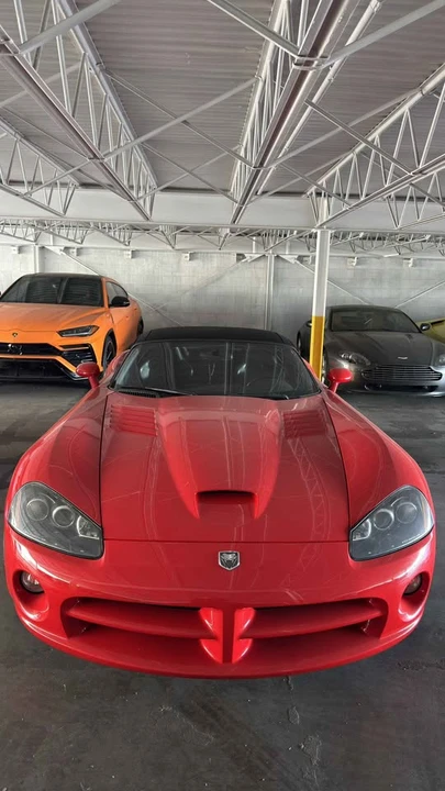 2004 Dodge Viper 3rd Gen - Image 2 of 11